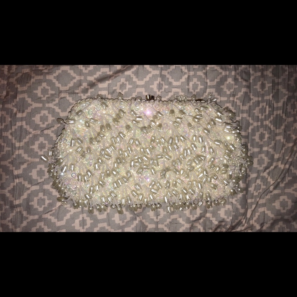 Dangly Beaded Hand Bag